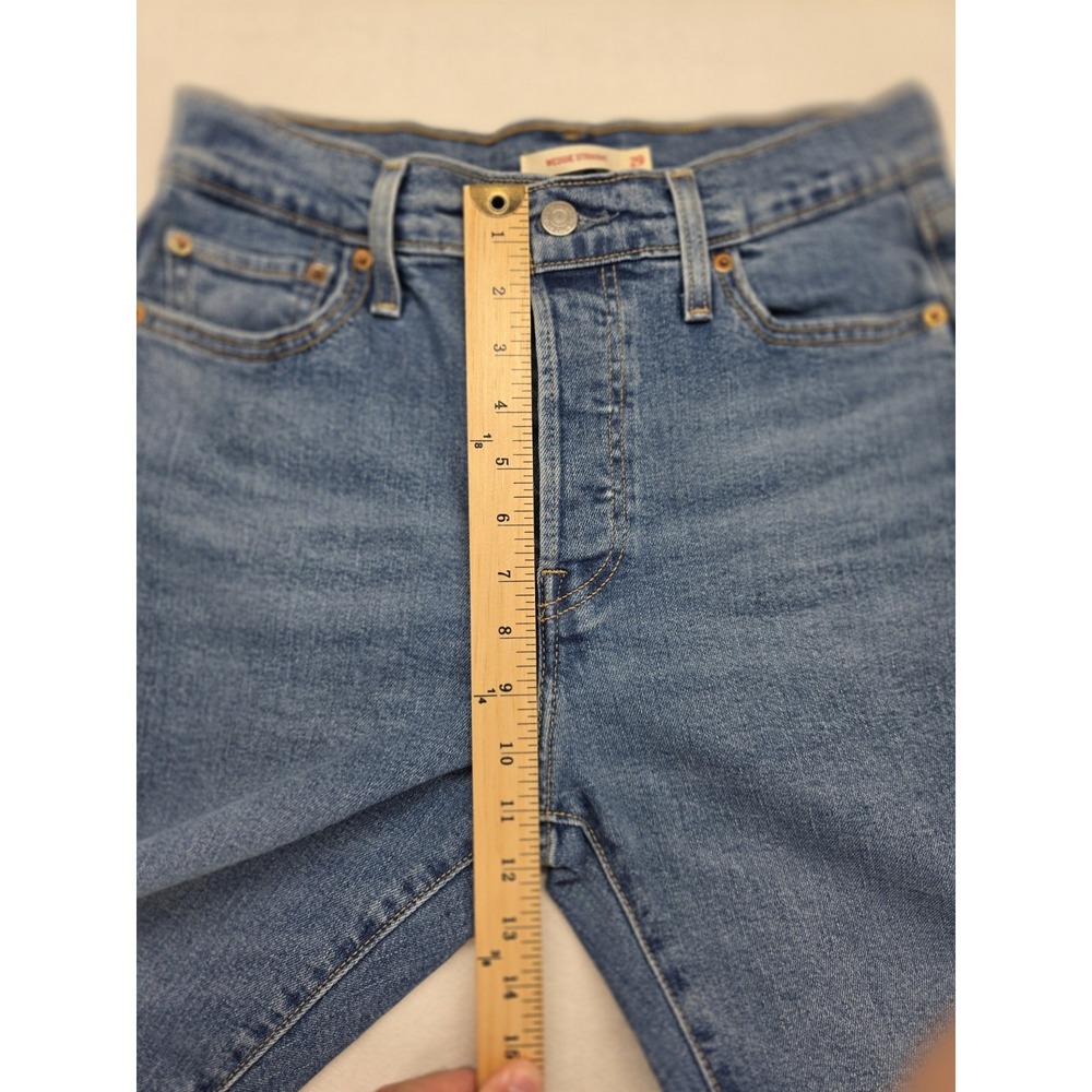 Levi's Premium Wedgie Straight Jeans Womens 8 29x28 Medium Wash High Rise NWT - Picture 5 of 13